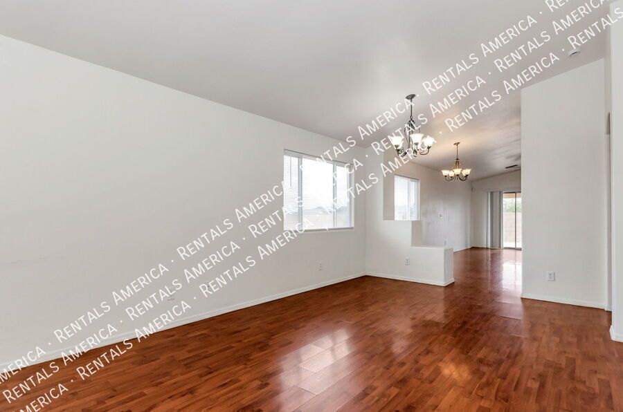 1st month Rent FREE. 4 Bedroom 2 Bath -Home on Corner Lot property image