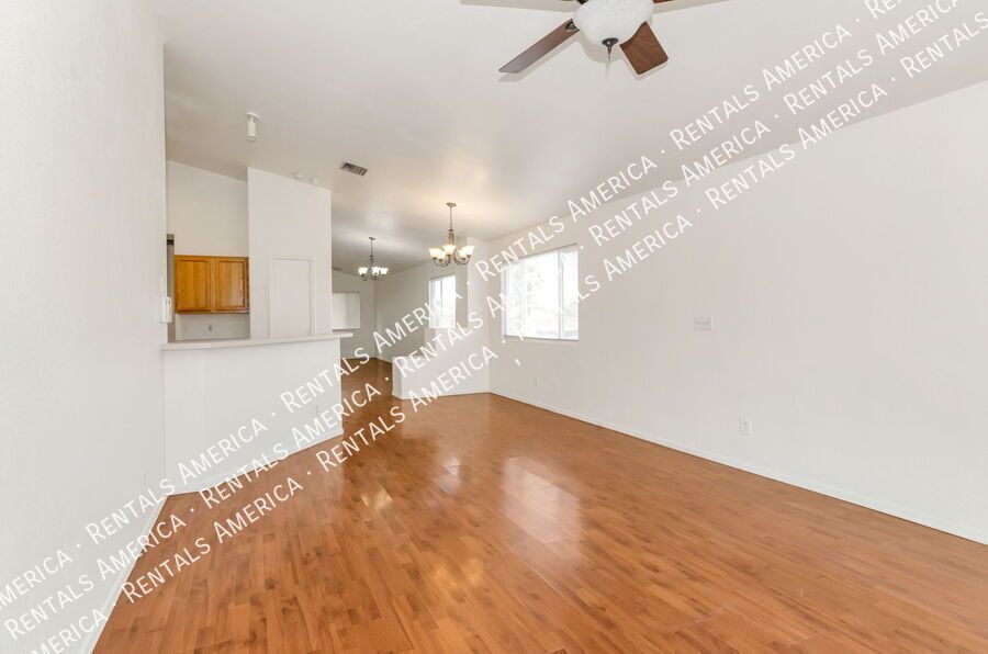 1st month Rent FREE. 4 Bedroom 2 Bath -Home on Corner Lot property image