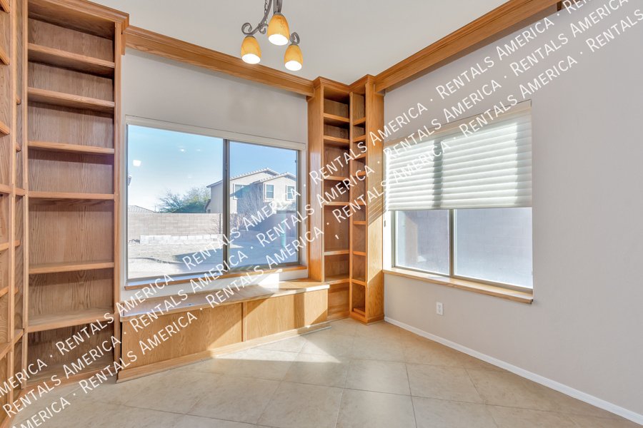 Spacious Home in Marana! property image