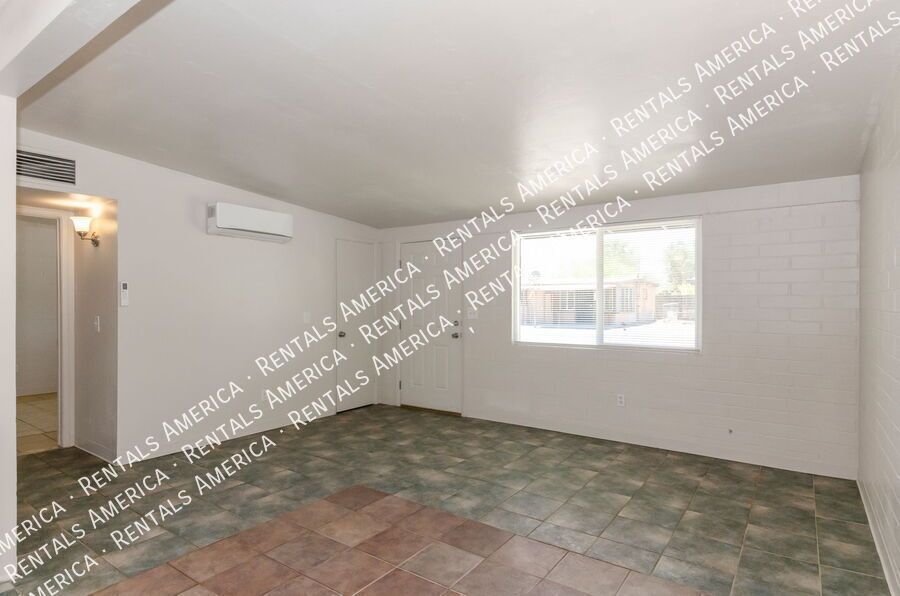 Remodeled 2BD/1BA Home Central Tucson with Washer/Dryer property image