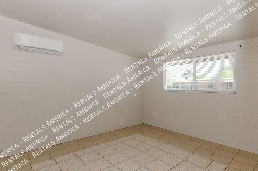 Remodeled 2BD/1BA Home Central Tucson with Washer/Dryer property image