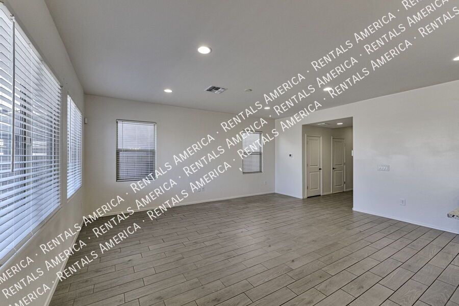 $500 Off May rent if M/I by April 4th property image