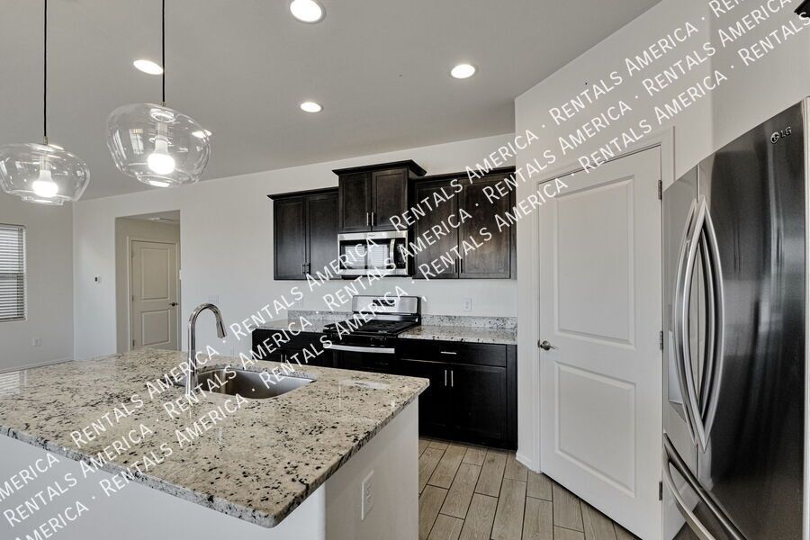 $500 Off May rent if M/I by April 4th property image