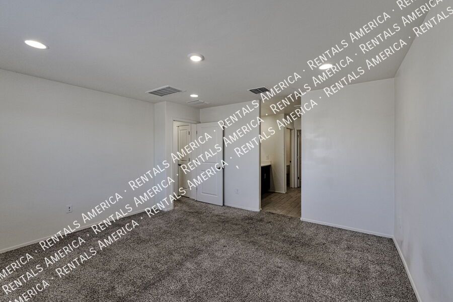 $500 Off May rent if M/I by April 4th property image