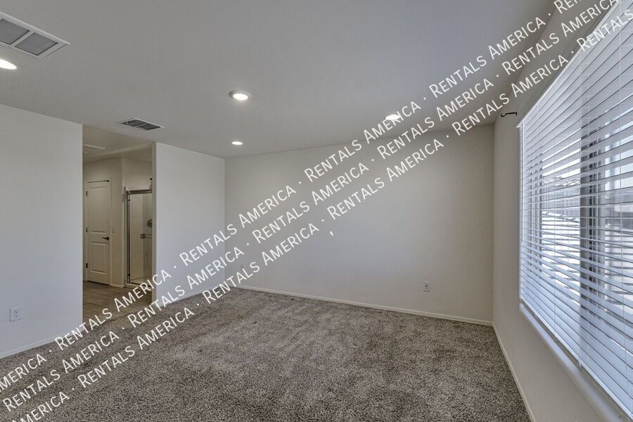 $500 Off May rent if M/I by April 4th property image