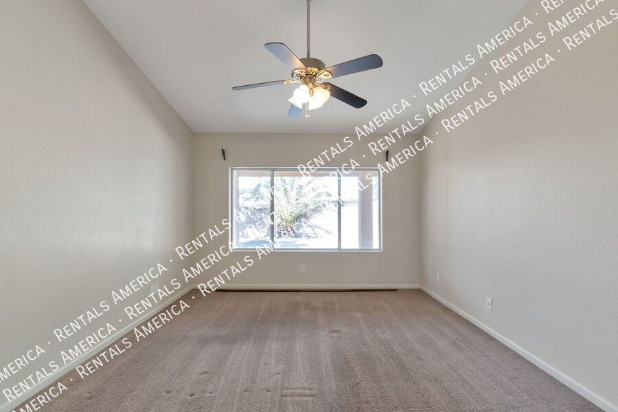 Beautiful 3 bedroom, 2 bath in Rita Ranch! property image