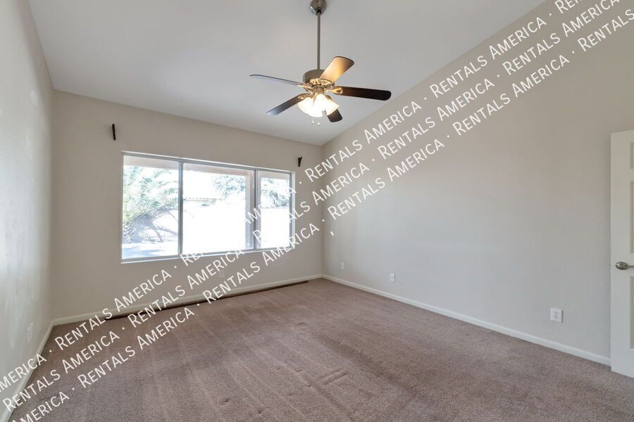 Beautiful 3 bedroom, 2 bath in Rita Ranch! property image