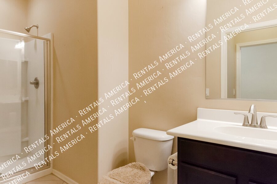 Stunning 4bdrm in great neighborhood! property image