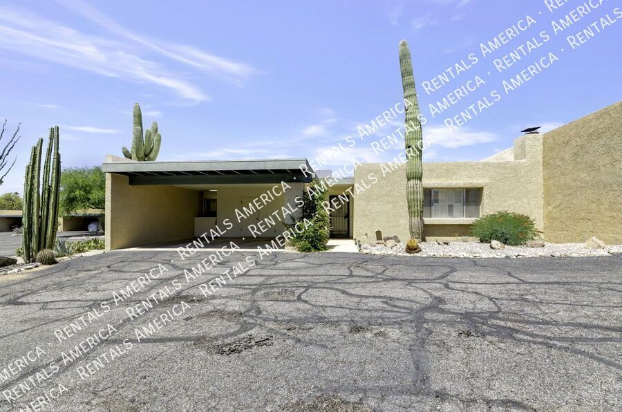 Gorgeous mountain views. property image