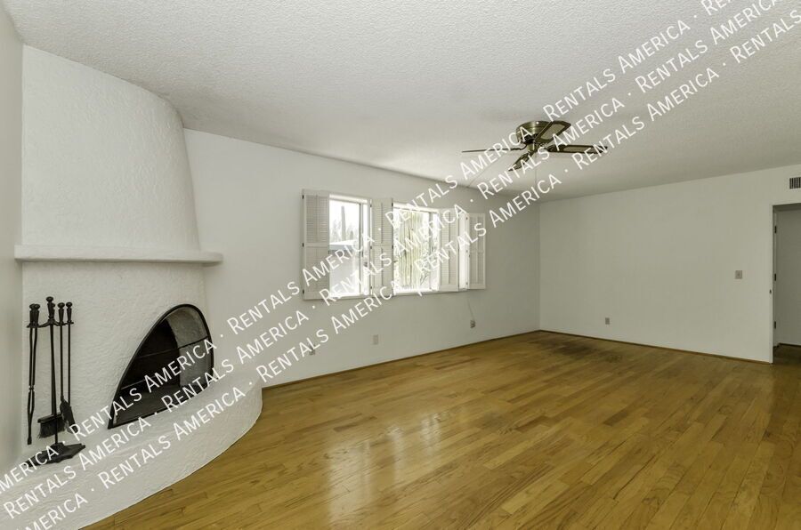 Gorgeous mountain views. property image