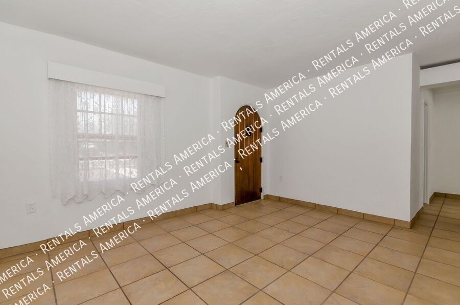 Great Location near the U of A! property image