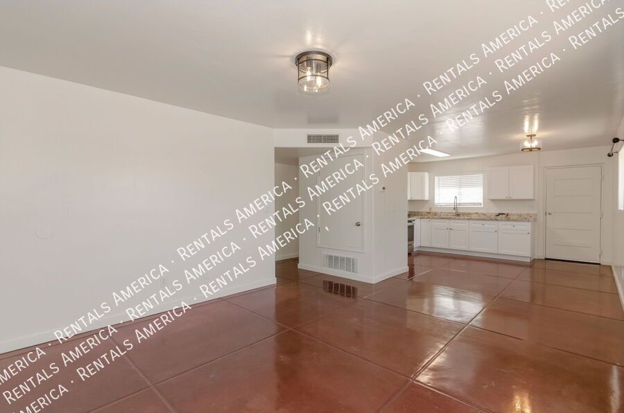 Newly renovated 3 Bedroom 2 Bath property image