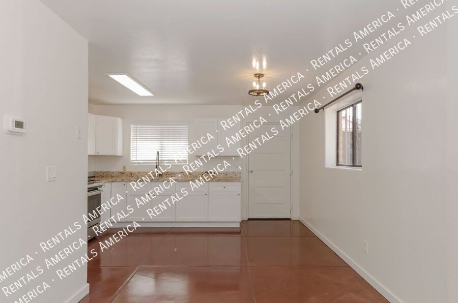 Newly renovated 3 Bedroom 2 Bath property image