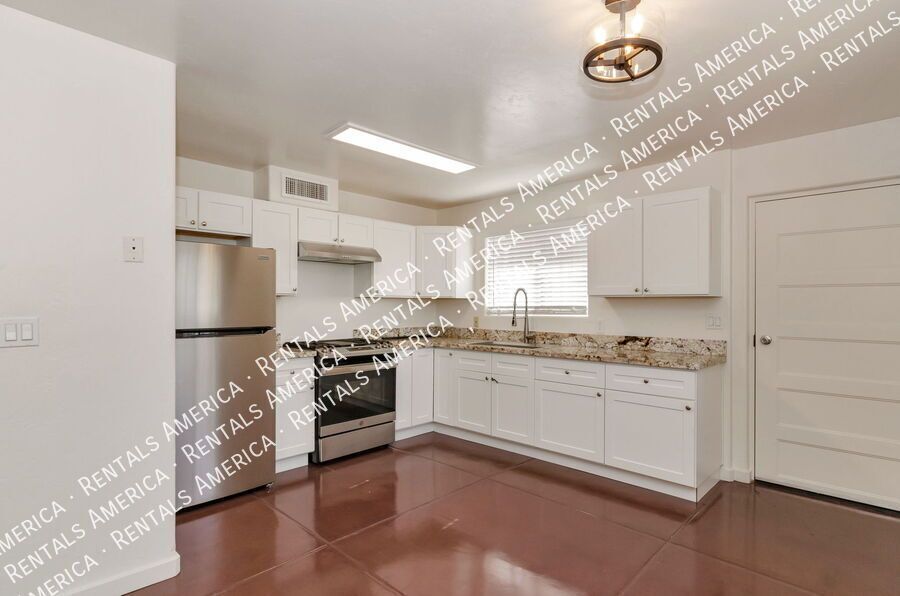 Newly renovated 3 Bedroom 2 Bath property image
