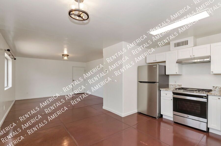 Newly renovated 3 Bedroom 2 Bath property image