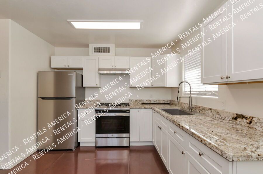 Newly renovated 3 Bedroom 2 Bath property image