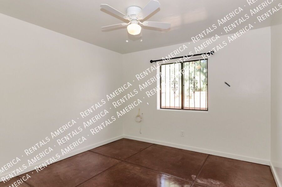 Newly renovated 3 Bedroom 2 Bath property image