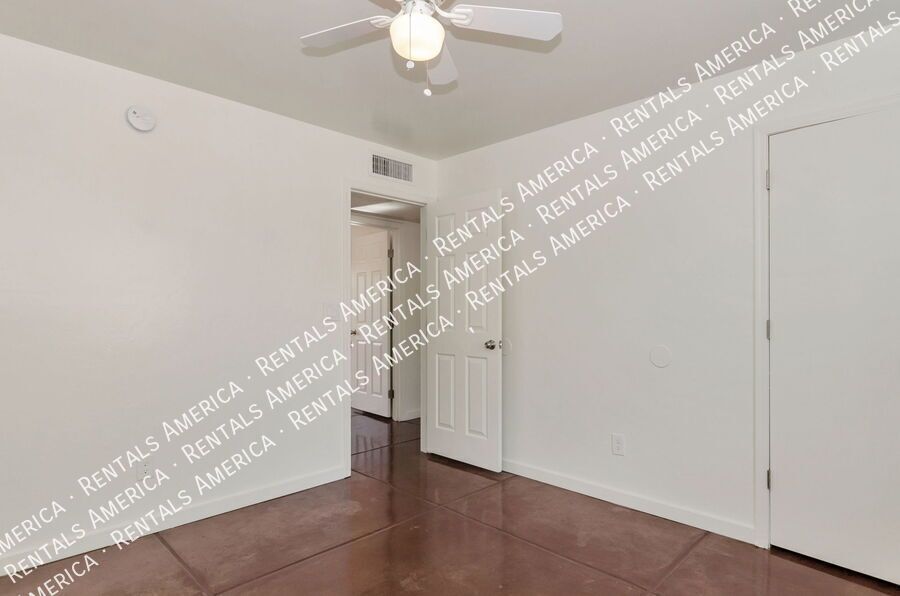 Newly renovated 3 Bedroom 2 Bath property image