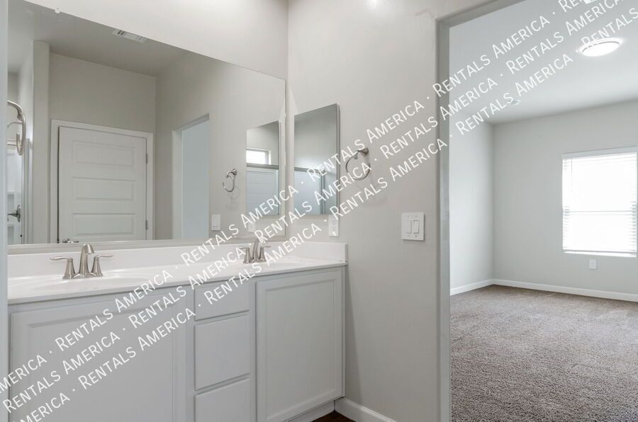 3 Bed / 2 Bath Home in Saguaro Bloom with Mountain Views + Amenities property image