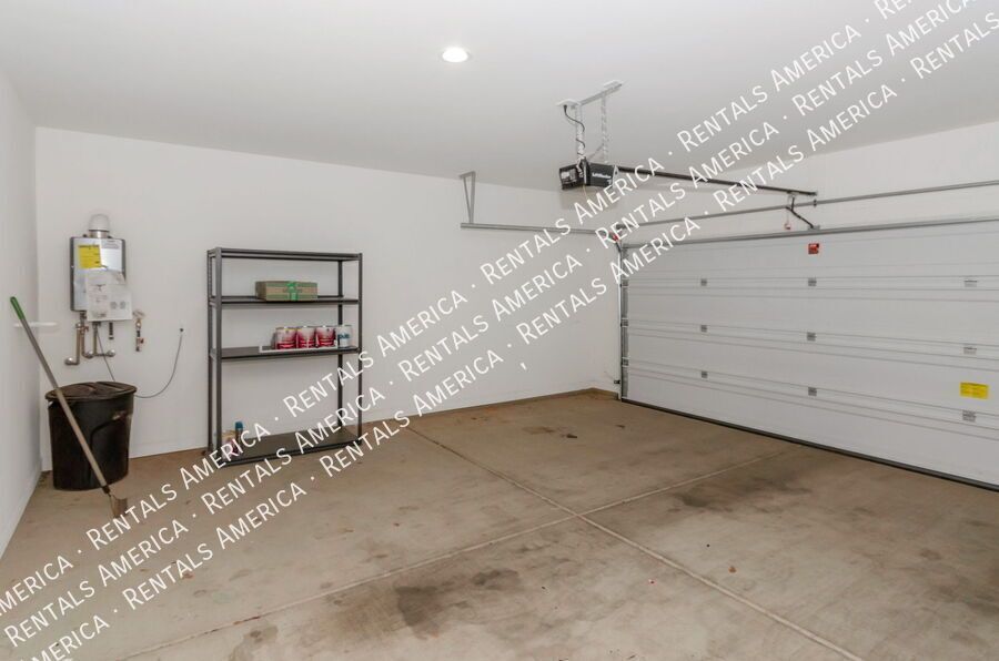 3 Bed / 2 Bath Home in Saguaro Bloom with Mountain Views + Amenities property image