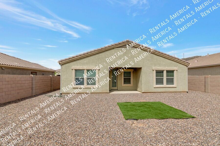 3 Bed / 2 Bath Home in Saguaro Bloom with Mountain Views + Amenities property image