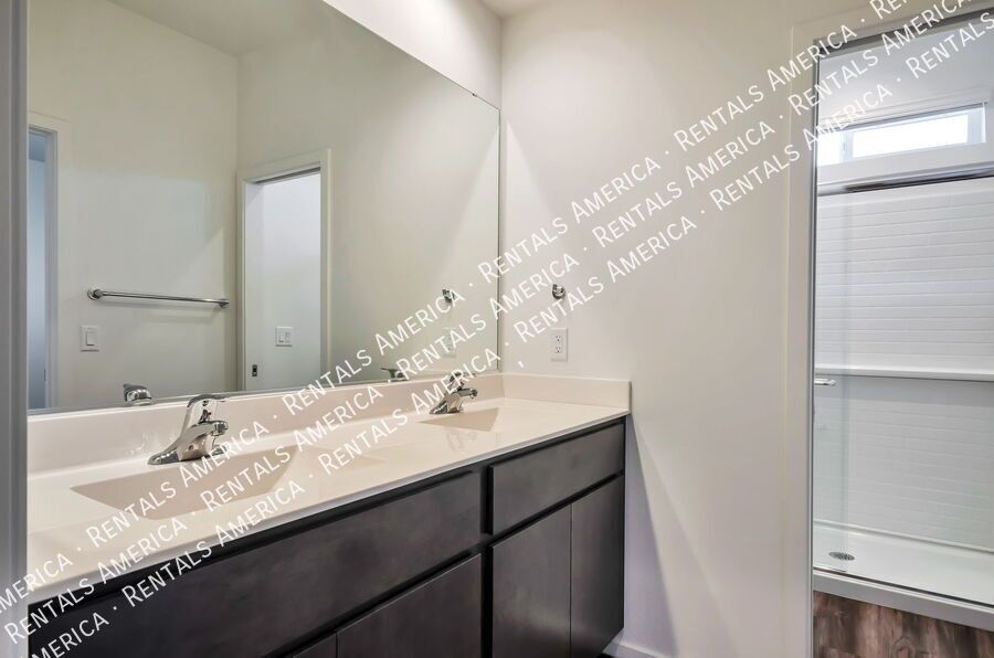 Move in Special -Corbett Village 3 bed, 2.5 bath property image