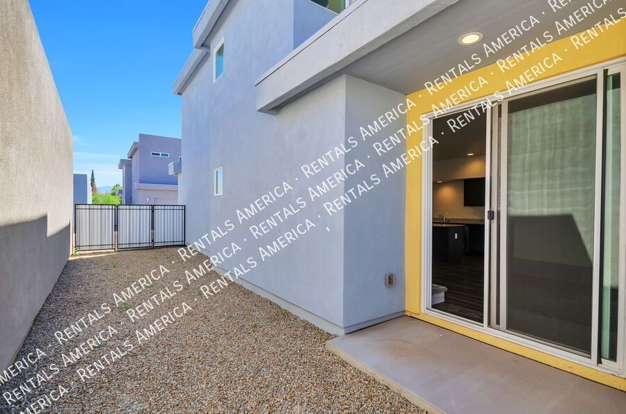 Move in Special -Corbett Village 3 bed, 2.5 bath property image