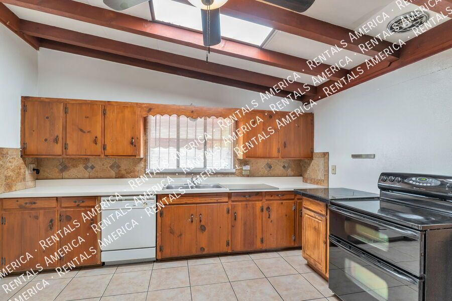 Central Tucson / Close to TMC! property image