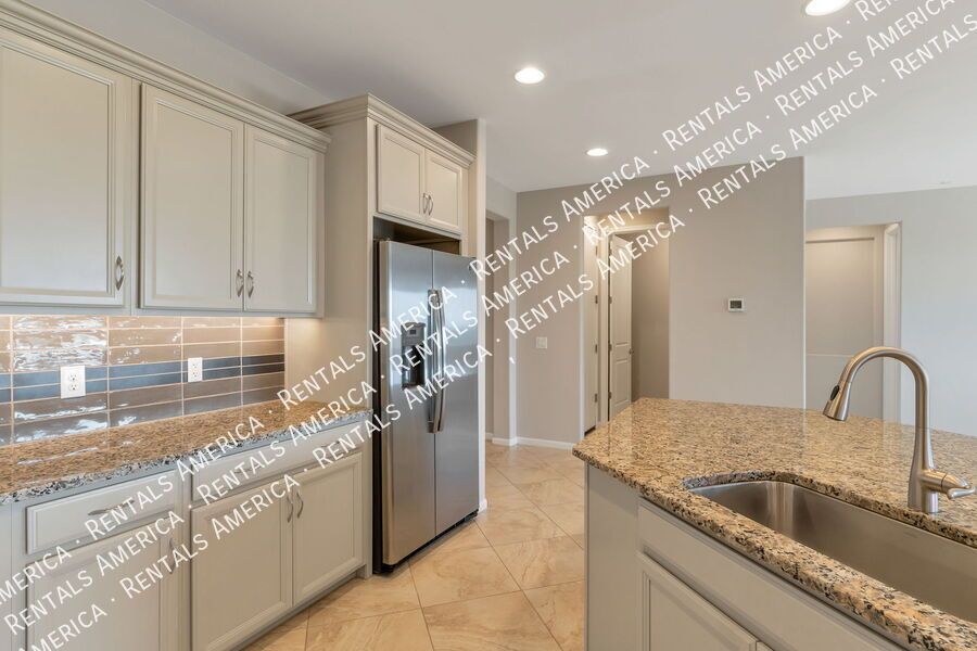 Beautiful home in gated Dove Mountain! property image