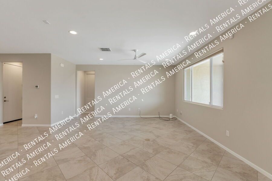 Beautiful home in gated Dove Mountain! property image