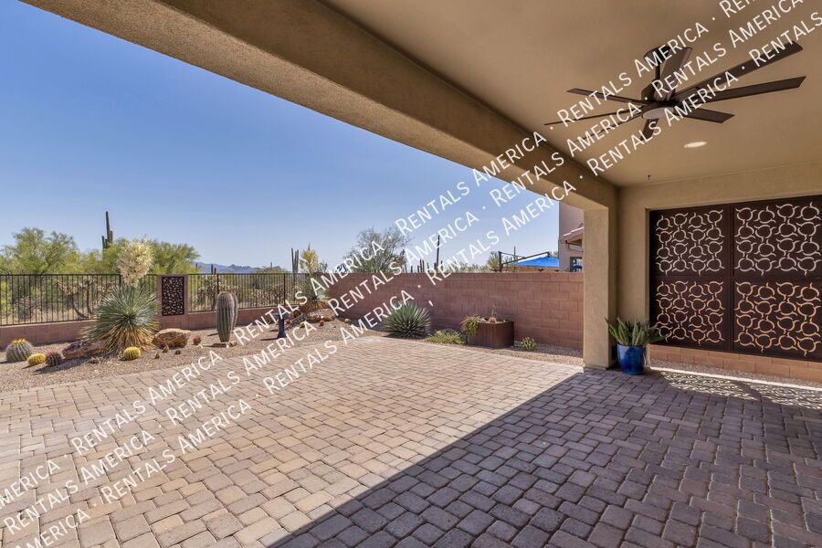 Beautiful home in gated Dove Mountain! property image