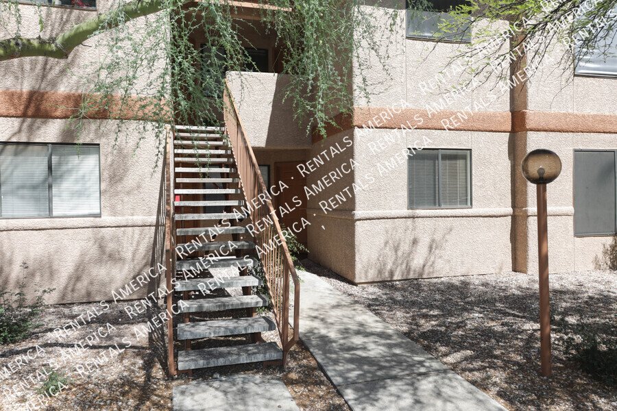 Beautiful 2/2 Foothills Condo in Gated Villas at Sabino Canyon! property image