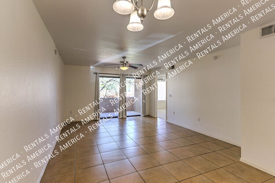 Beautiful 2/2 Foothills Condo in Gated Villas at Sabino Canyon! property image