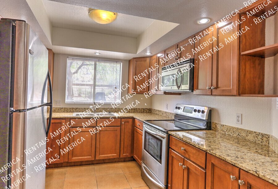 Beautiful 2/2 Foothills Condo in Gated Villas at Sabino Canyon! property image