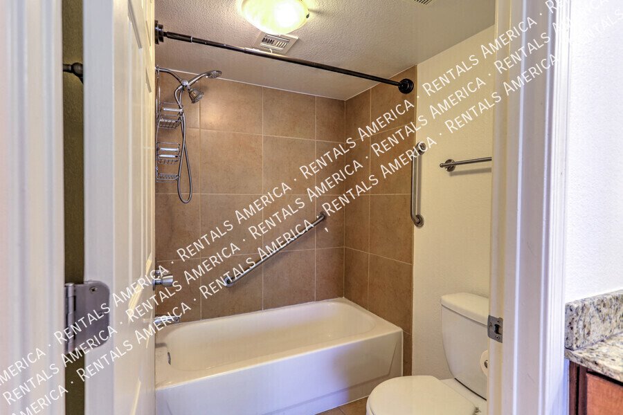 Beautiful 2/2 Foothills Condo in Gated Villas at Sabino Canyon! property image