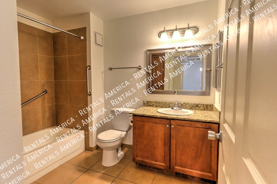 Beautiful 2/2 Foothills Condo in Gated Villas at Sabino Canyon! property image