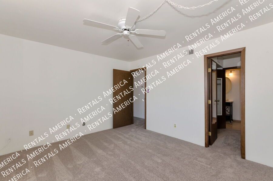 Large one bedroom condo property image