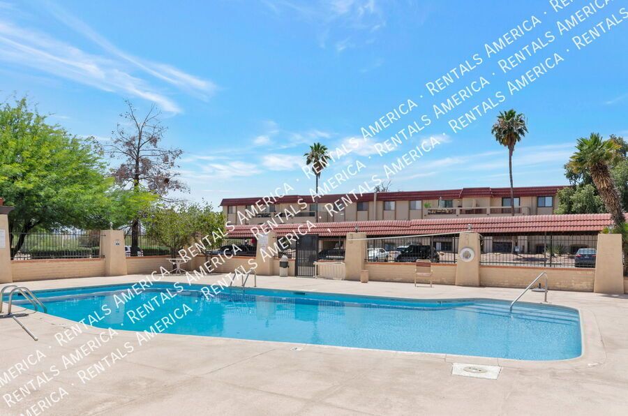 Large one bedroom condo property image