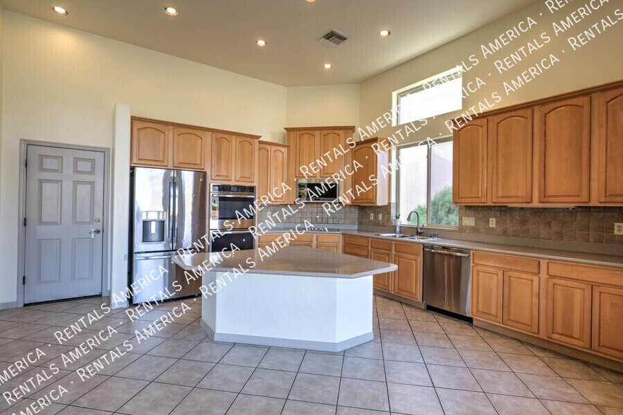 Stunning 3/2 Home with Amazing Mountain Views!! property image