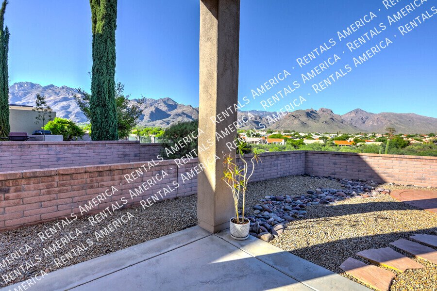 Stunning 3/2 Home with Amazing Mountain Views!! property image