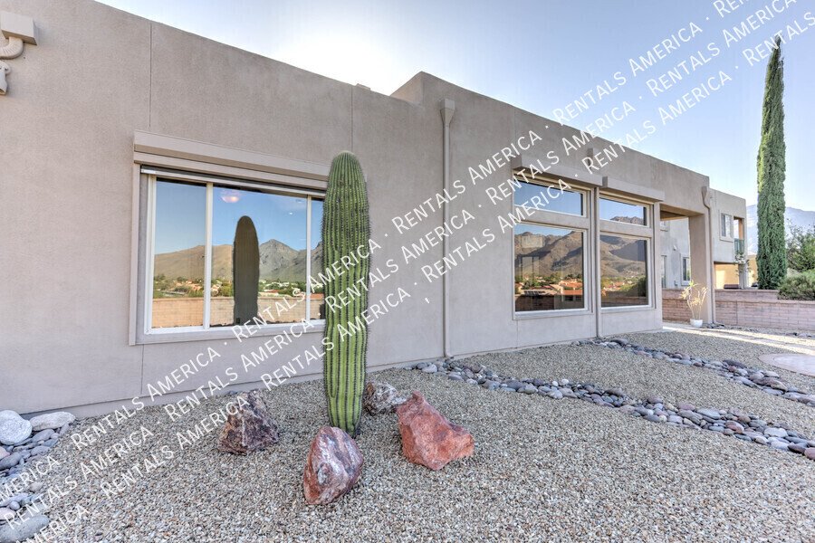 Stunning 3/2 Home with Amazing Mountain Views!! property image
