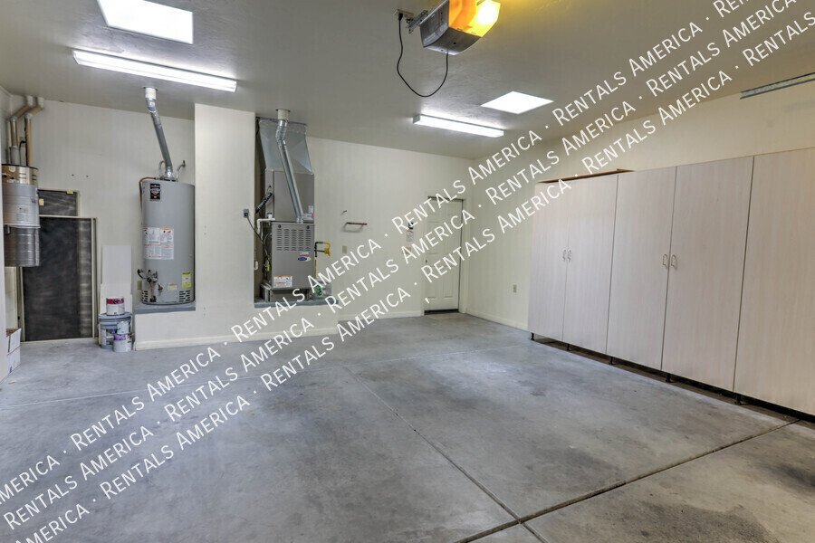 Stunning 3/2 Home with Amazing Mountain Views!! property image