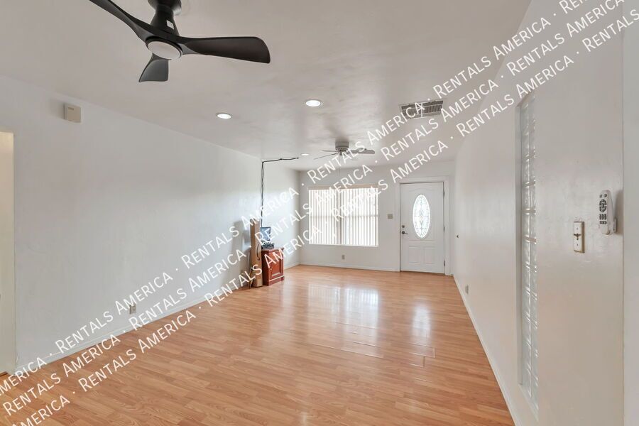Charming home in the Three Points area property image
