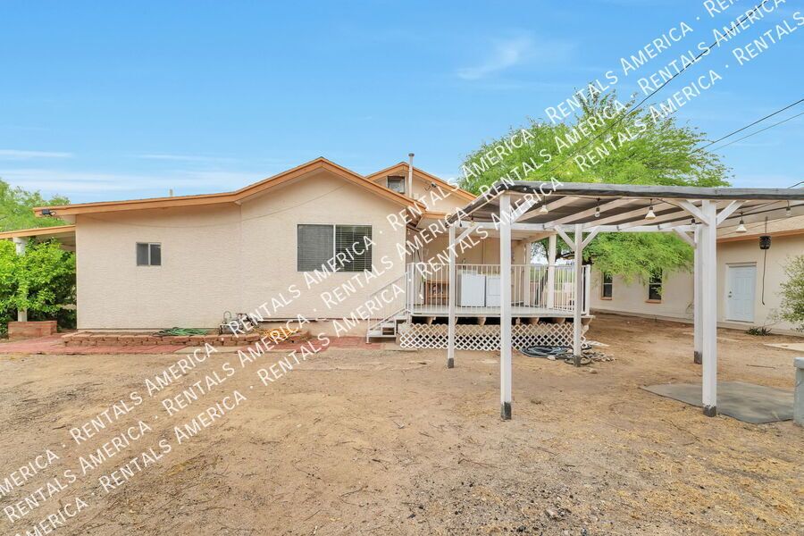 Charming home in the Three Points area property image