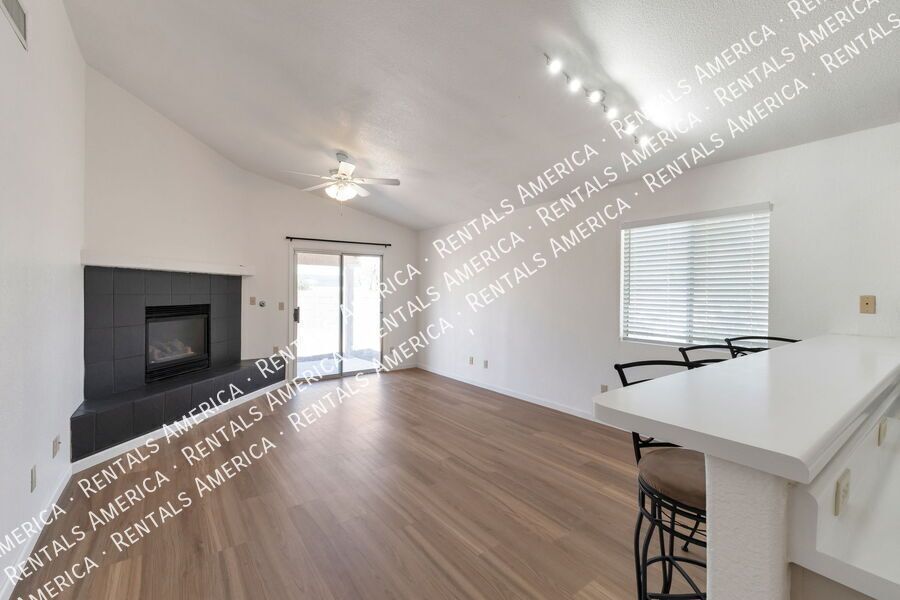 Rita Ranch- Beautiful 3 bedroom 2 bathroom property image