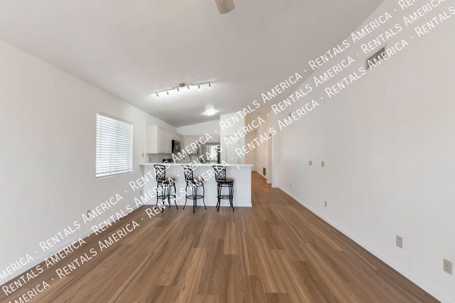 Rita Ranch- Beautiful 3 bedroom 2 bathroom property image