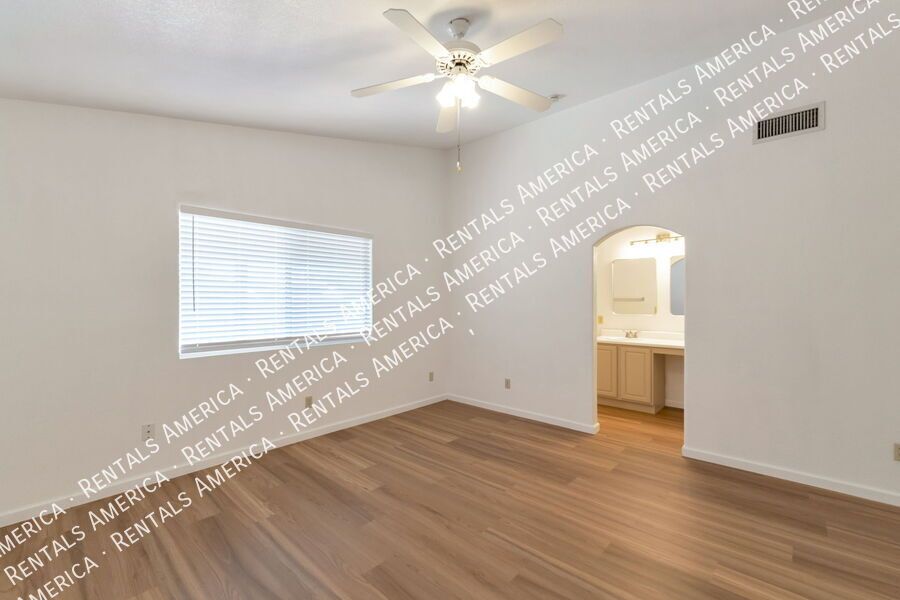 Rita Ranch- Beautiful 3 bedroom 2 bathroom property image