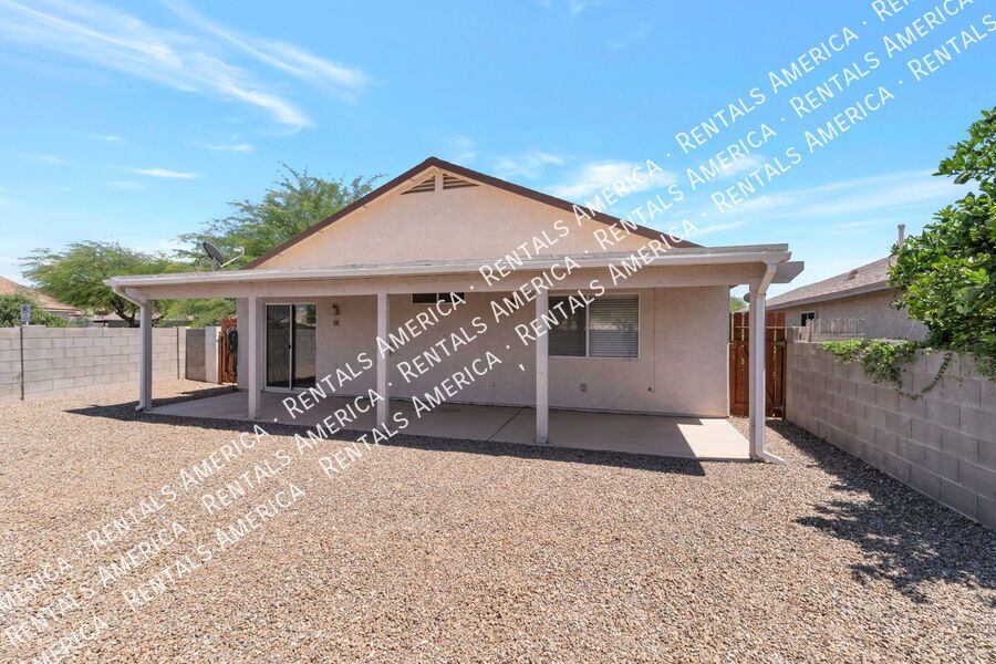 Rita Ranch- Beautiful 3 bedroom 2 bathroom property image