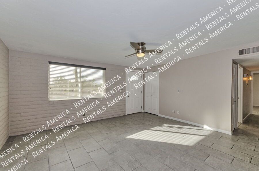 Updated Oro Valley with views from the pool! property image