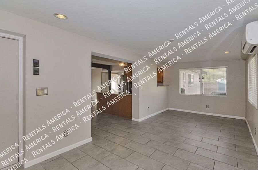 Updated Oro Valley with views from the pool! property image
